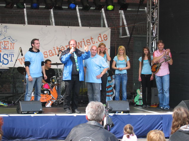 gal/2007/2007 Ruettenscheider Kinderfest/2007 Saitentwist Ruettenscheider Kinderfest 1.9. 023.jpg